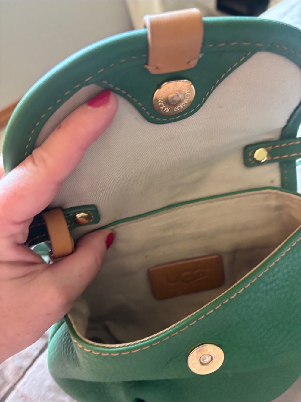 Ugg Green Leather Crossbody Bag - Picture 3 of 5